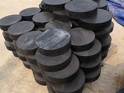 耀州区板式橡胶支座由若干层橡胶片与薄钢板经加压硫化